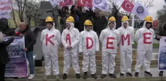 Emeklilikte Adalet Arayışı: Kadıköy'de Miting Düzenlendi