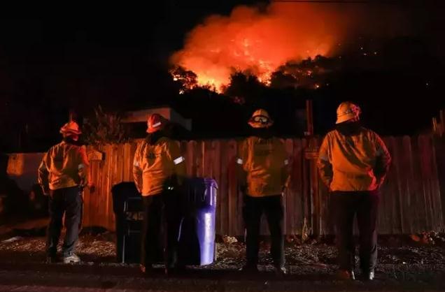 ABD'de yangın söndü mü? Los Angeles'daki yangında son durum nedir? ABD'de yangın söndü mü? Los Angeles'daki yangında son durum nedir?
