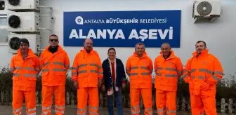 Alanya Aşevi 2024'te İhtiyaç Sahibi Vatandaşlara Sıcak Yemek Dağıttı