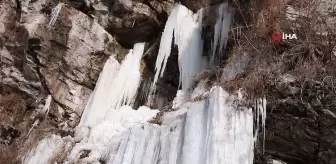 Ardahan'da Soğuk Hava Şartları Hayatı Durma Noktasına Getirdi