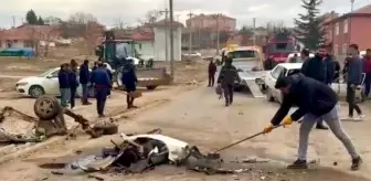 Kırşehir'de Devrilen Otomobilin Sürücüsü Ağır Yaralandı