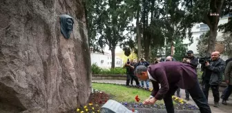 Özgür Özel, Zübeyde Hanım'ı Anma Mesajı Yayınladı