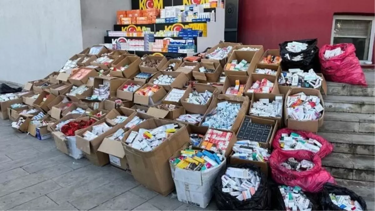Depoda tam 145 bin 520 kutu ilaç bulundu, baba ile oğlu birbirini suçladı