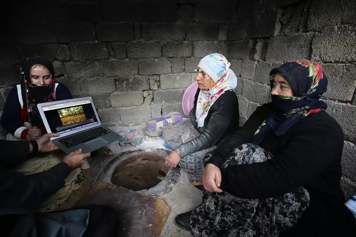 Muş'ta Kadınlar, Yılın Kareleri Oylamasına Katıldı