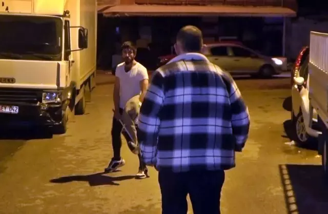 Madde bağımlısı genç kuaför dükkanını yakmak istedi Madde bağımlısı genç kuaför dükkanını yakmak istedi