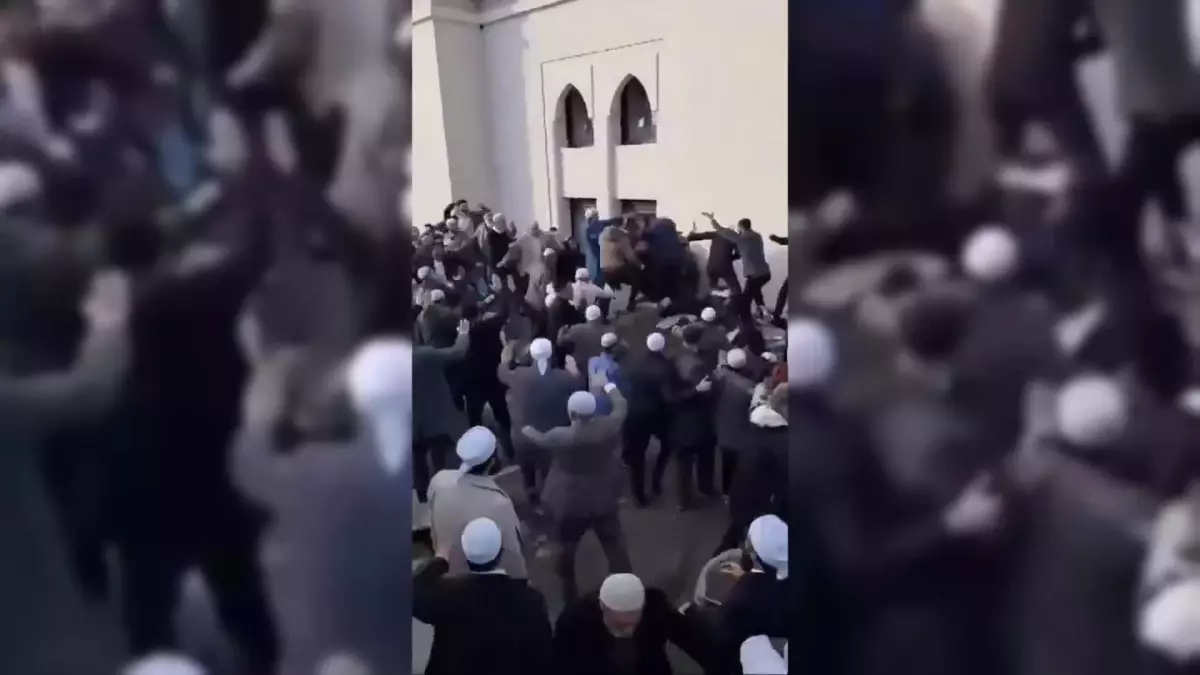 Menzil Cemaati'nde Miras Kavgası: Jandarma Olay Yerinde