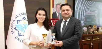 ALKÜ'lü Gökçen Bahadır, Juna Cup 2025'te İki Kategoride Şampiyon Oldu