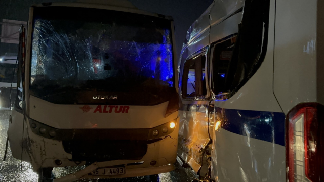 Worker shuttles collided in Manisa: 35 injured