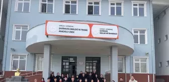 Vezirköprü Meslek Lisesi'nde Günde 4.500 Kişiye Yemek Hazırlanıyor