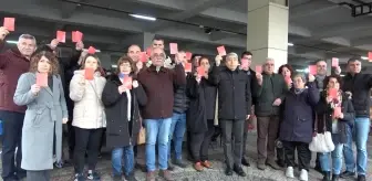 Soma'da CHP, Pazar Ziyaretiyle Geçim Sorunlarına Dikkat Çekti