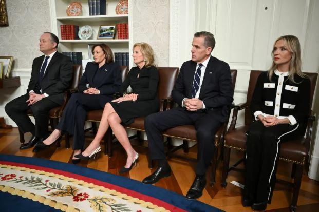 Interesting detail in Biden's speech: Pillow support in the Oval Office