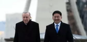 Cumhurbaşkanı Erdoğan, Moğolistan Cumhurbaşkanı Ukhnaa'yı resmi törenle karşıladı