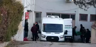 Malatya'da Yaşlı Kadın Akrabası Tarafından Bıçaklanarak Öldürüldü