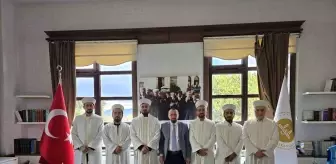 Simav'da Yeni Din Görevlilerine Cübbe ve Fes Giydirildi