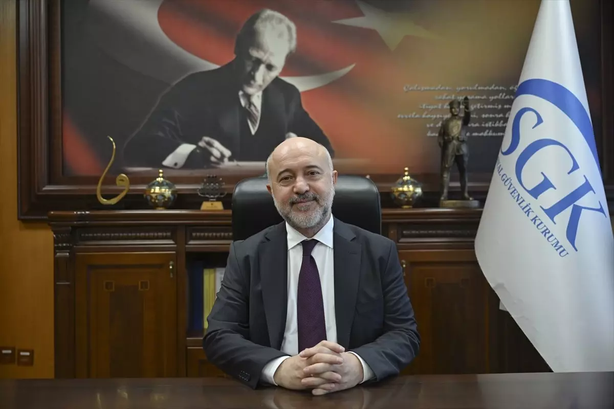 SGK Başkanı Raci Kaya, 'Yılın Kareleri' Oylamasına Katıldı