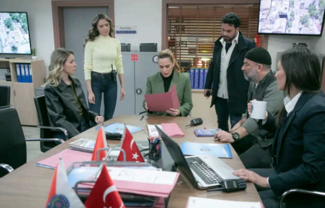 Arka Sokaklar 697. bölüm tek parça full HD izle!