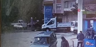 Kamyonete Çarpan Motosiklet Sürücüsü Yaralandı