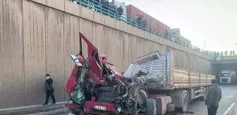 Turgutlu'da Zincirleme Trafik Kazası: 2 Yaralı