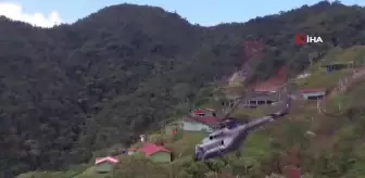 Peru'da Polis Helikopteri Dağlık Alana Acil İniş Yaptı