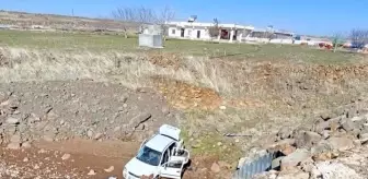 Şanlıurfa'da Otomobil Dereye Uçtu: 3 Yaralı