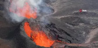 Hawaii'deki Kilauea Yanardağı Lav Püskürttü