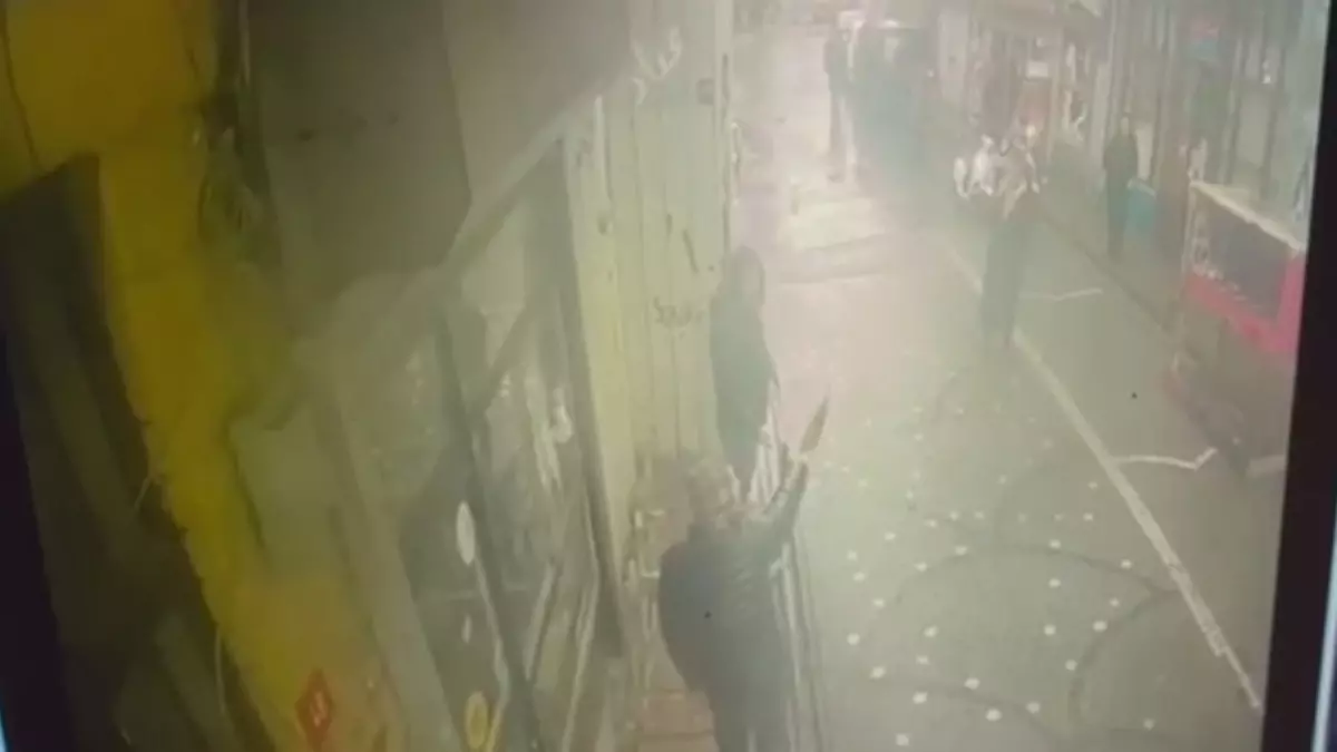 Balat'ta Silahlı Kavga: Seyyar Satıcı Hayatını Kaybetti