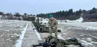 Türk Askeri Kosova Güvenlik Gücü'ne Keskin Nişancı Eğitimi Verdi