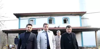 Yongalık Köyü'ndeki Yanan Cami Yeniden İnşa Edilecek