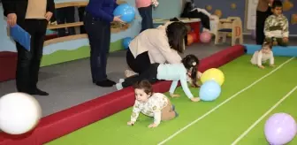 Gaziantep'te Bebekler İçin Emekleme Yarışması Düzenlendi