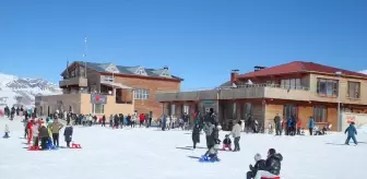 Hakkari'deki Mergabütan Kayak Merkezi'nde Yoğunluk