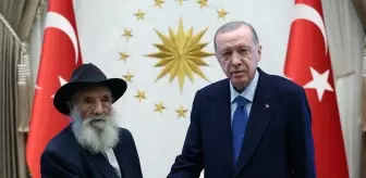 Cumhurbaşkanı Erdoğan, Alevi Dedesi Ahmet Uğurlu'yu kabul etti