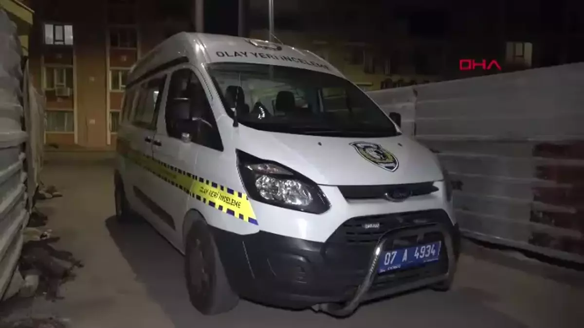 Antalya'da Belarus Uyruklu Adam Evinde Ölü Bulundu