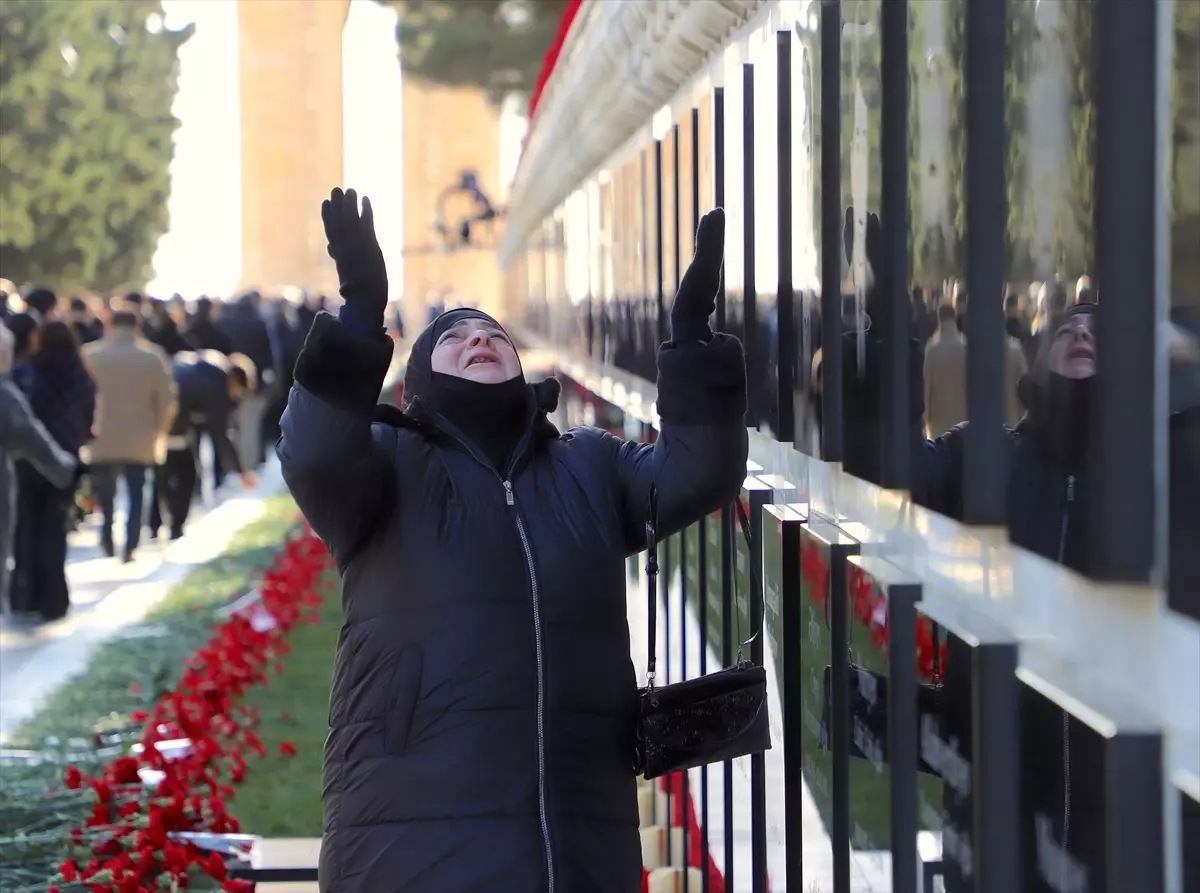 Azerbaycan'da "Kanlı Ocak" kurbanları anılıyor