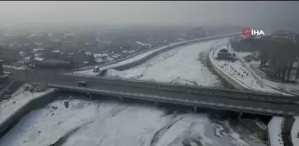 Ağrı'da Murat Nehri'nin Buzla Kaplı Görüntüsü Havadan Çekildi