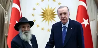 Cumhurbaşkanı Erdoğan, Alevi Dedesi Ahmet Uğurlu ile görüştü