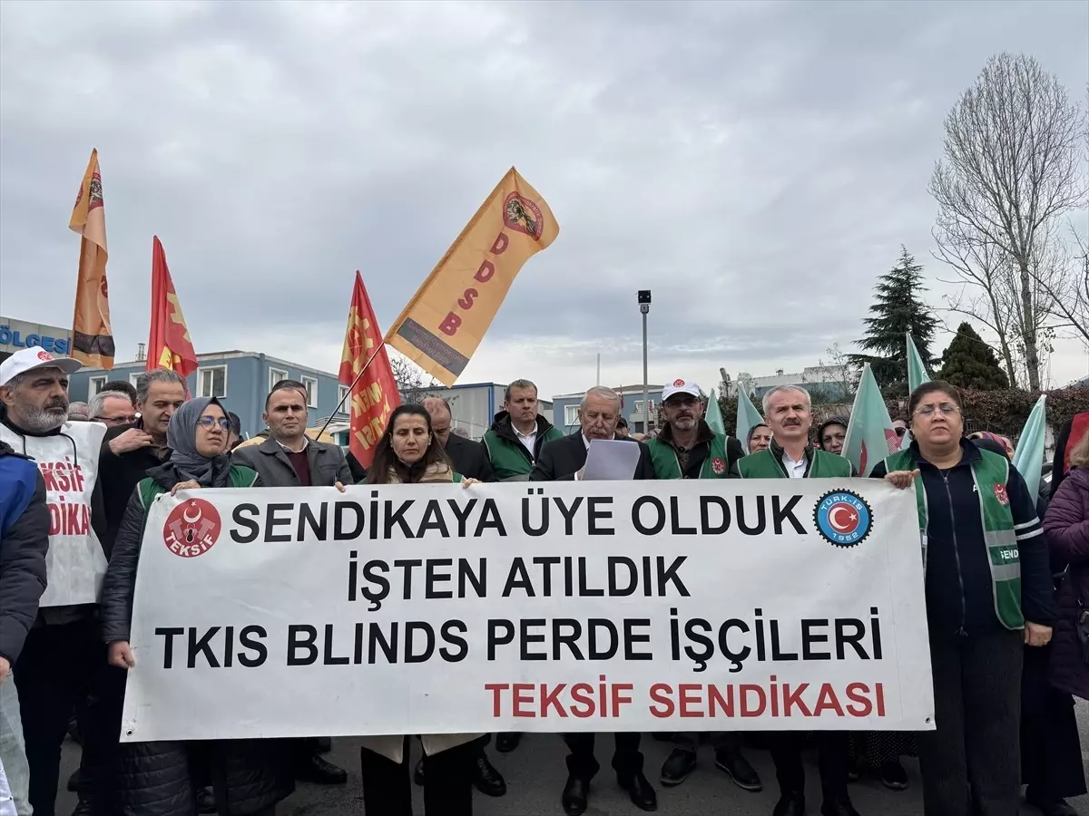Tuzla'da Tekstil İşçileri Sendikal Hakları İçin Eylem Düzenledi