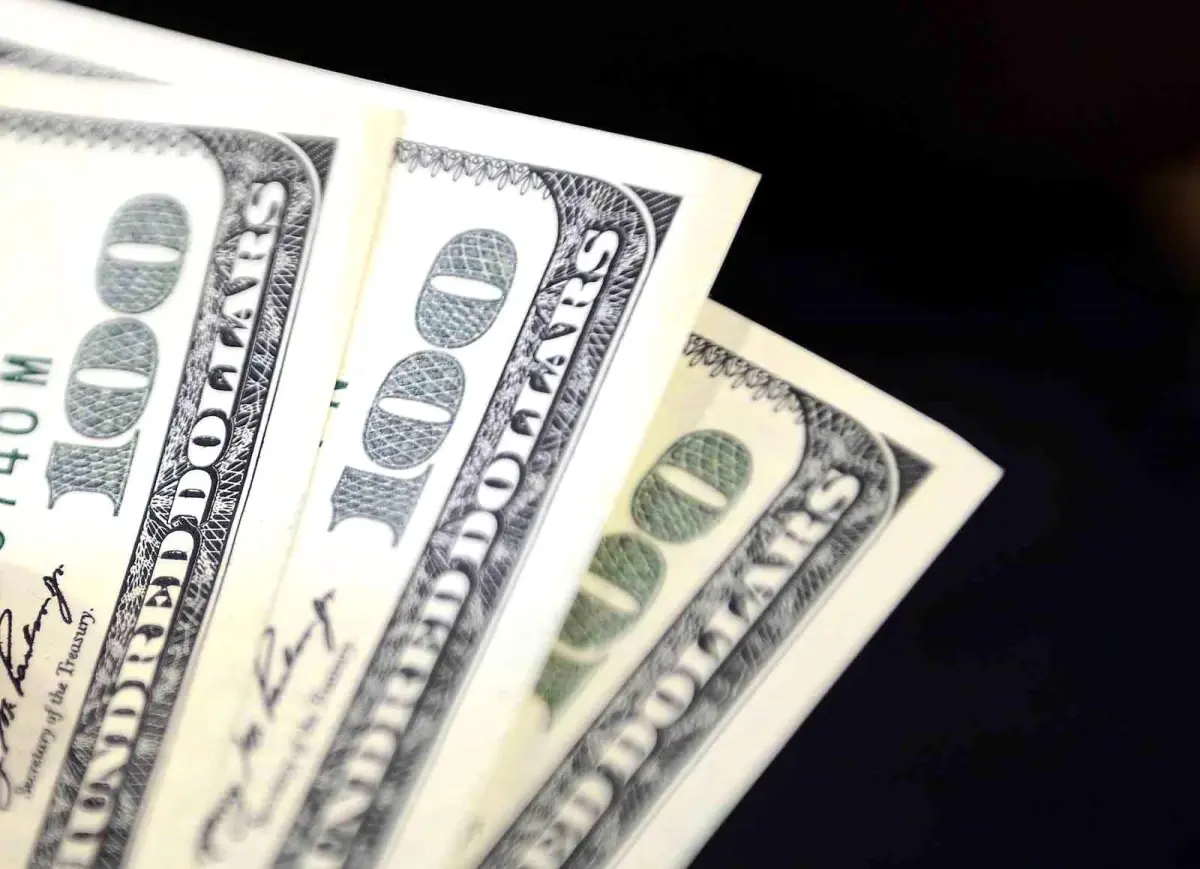 Dolar ve Euro Fiyatları Güne Yükselişle Başladı