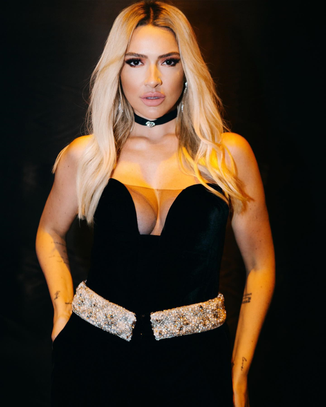 Hadise filed a lawsuit against Ahmet Çakar