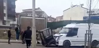 Tekirdağ'da Kamyonet ile Mobilet Çarpıştı: 1 Yaralı