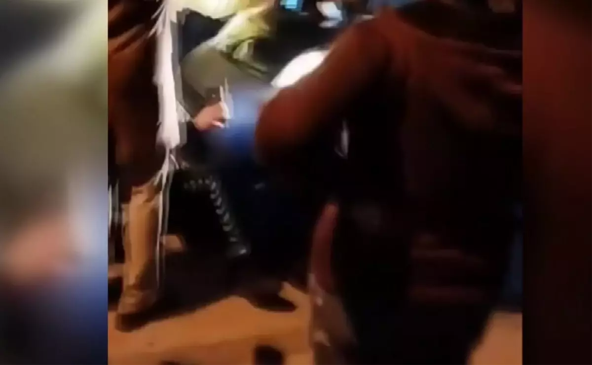 Ehliyetsiz Sürücü Trafik Polisisine Çarptı: Yaralı Polis Hastanede