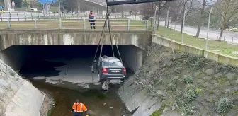 Ehliyetsiz Oğul Kaçırdığı Araçla Kaza Yaptı