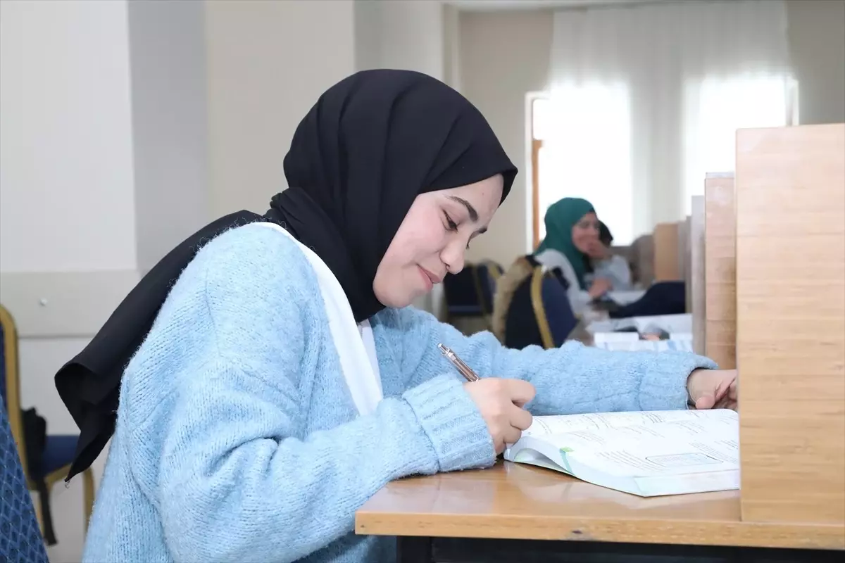 Ağrı'da Öğrenciler Sömestir Tatilini Verimli Geçiriyor