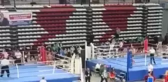 Antalya'da Kick Boks Şampiyonası'nda Kavga Çıktı