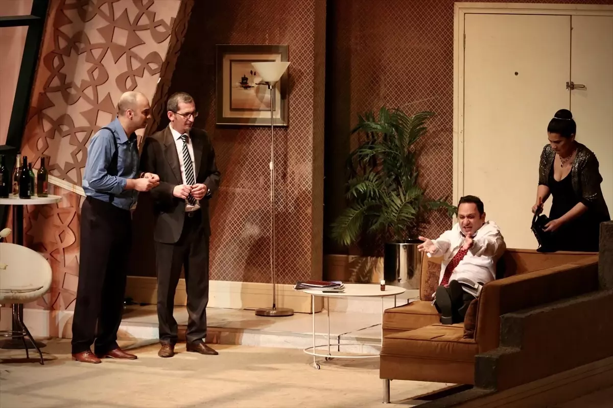 SAMSUN'DA 'BİR TENOR ARANIYOR' MÜZİKALİ SAHNEDE