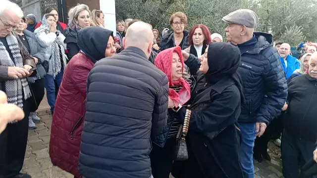 Tears flowed like a river during the farewell of the mother and daughter who died in the hotel fire