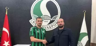 Sakaryaspor, Burak Altıparmak ile Anlaştı