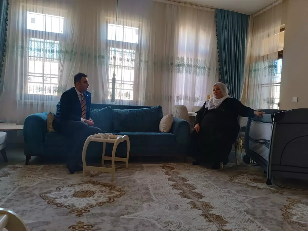 Hasankeyf Kaymakamı İmrak, Hane Ziyaretlerine Devam Ediyor