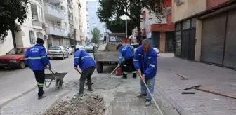 Mersin Akdeniz'de Yol ve Kaldırım Yenileme Çalışmaları