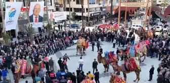 Kumluca'da En Süslü Deve Yarışması Düzenlendi