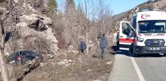 Burdur'da Kontrolden Çıkan Otomobil Şarampole Devrildi: 1 Yaralı